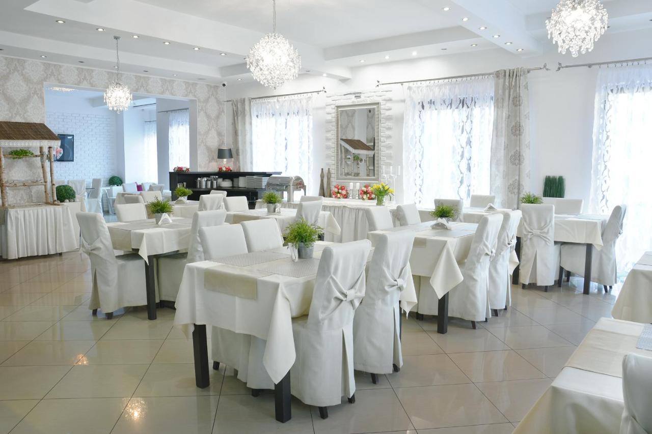 Bed and Breakfast Delfin Мендзыводзе Экстерьер фото