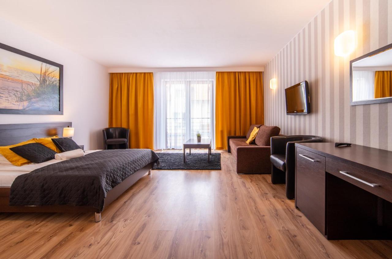 Bed and Breakfast Delfin Мендзыводзе Экстерьер фото
